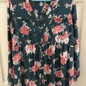 Torrid Women Sz 00 M/L Blouse Green Floral V-Neck Floral Babydoll Long Sleeves